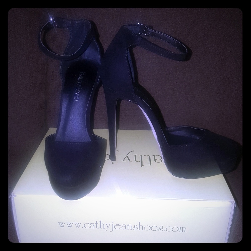 Cathy Jean pumps